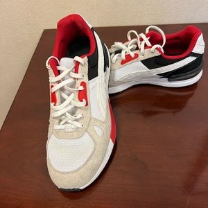 PUMA- AC Milan Puma Graviton sneaker.